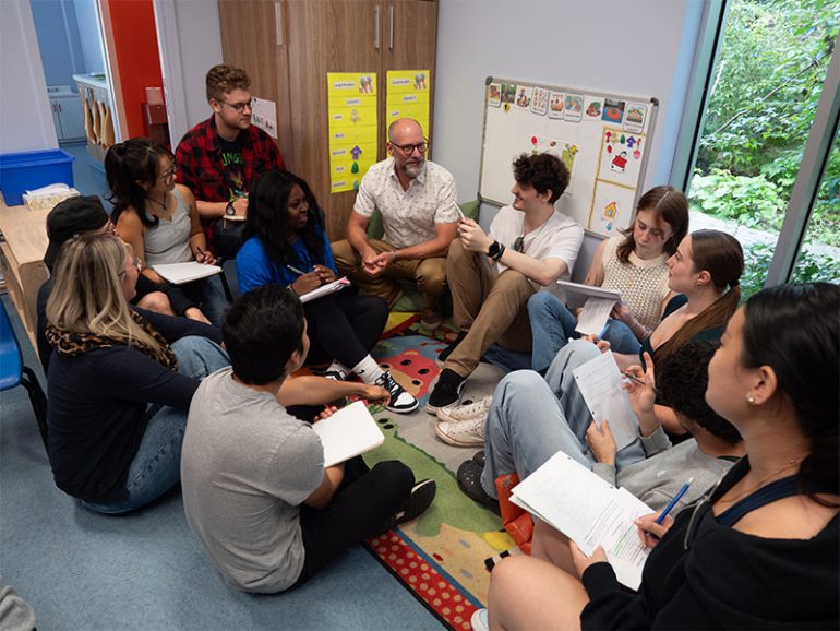 Groupes d'étudiantes et étudiants en Techniques d'éducation à l'enfance au Collège Montmorency